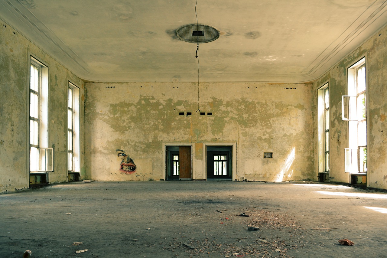 lost-places-597166_1280